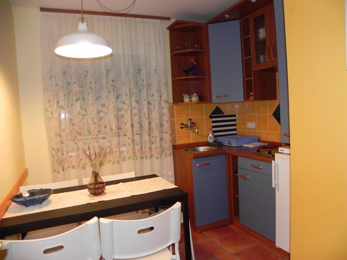 Apartments Katalenic Selce Buitenkant foto