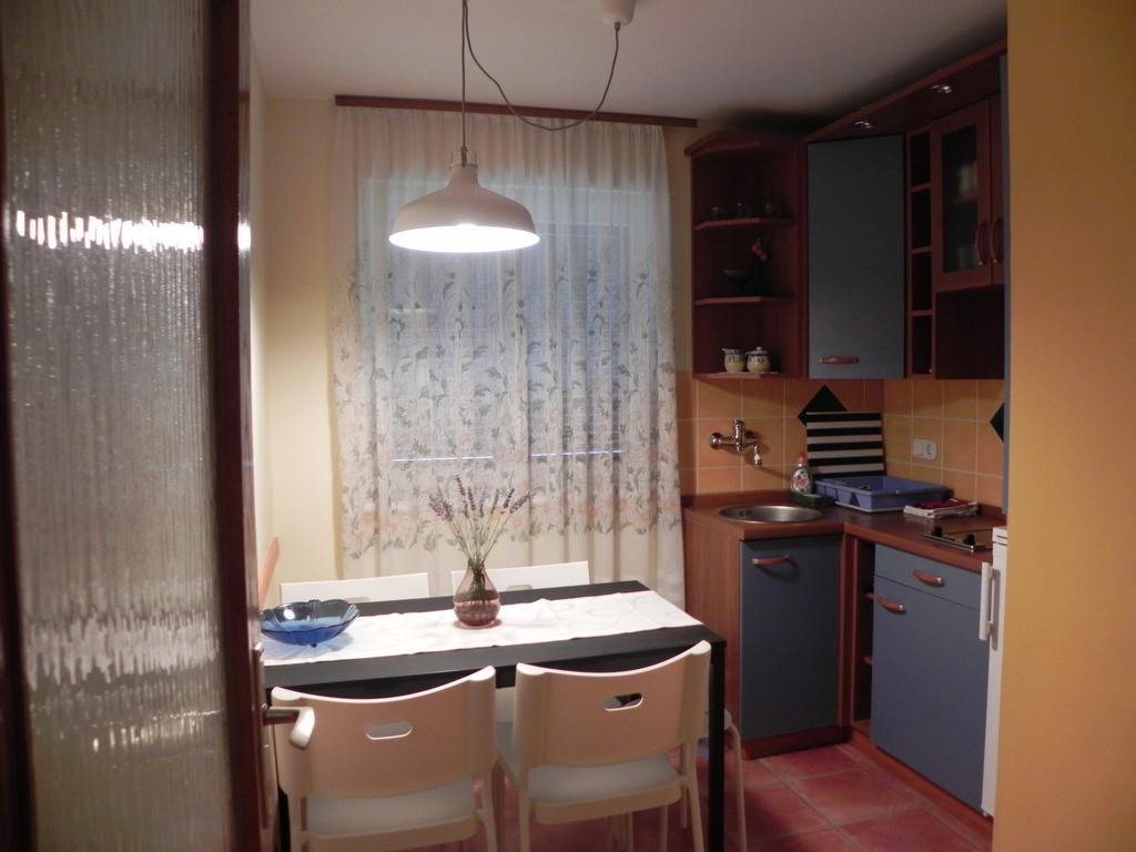 Apartments Katalenic Selce Buitenkant foto
